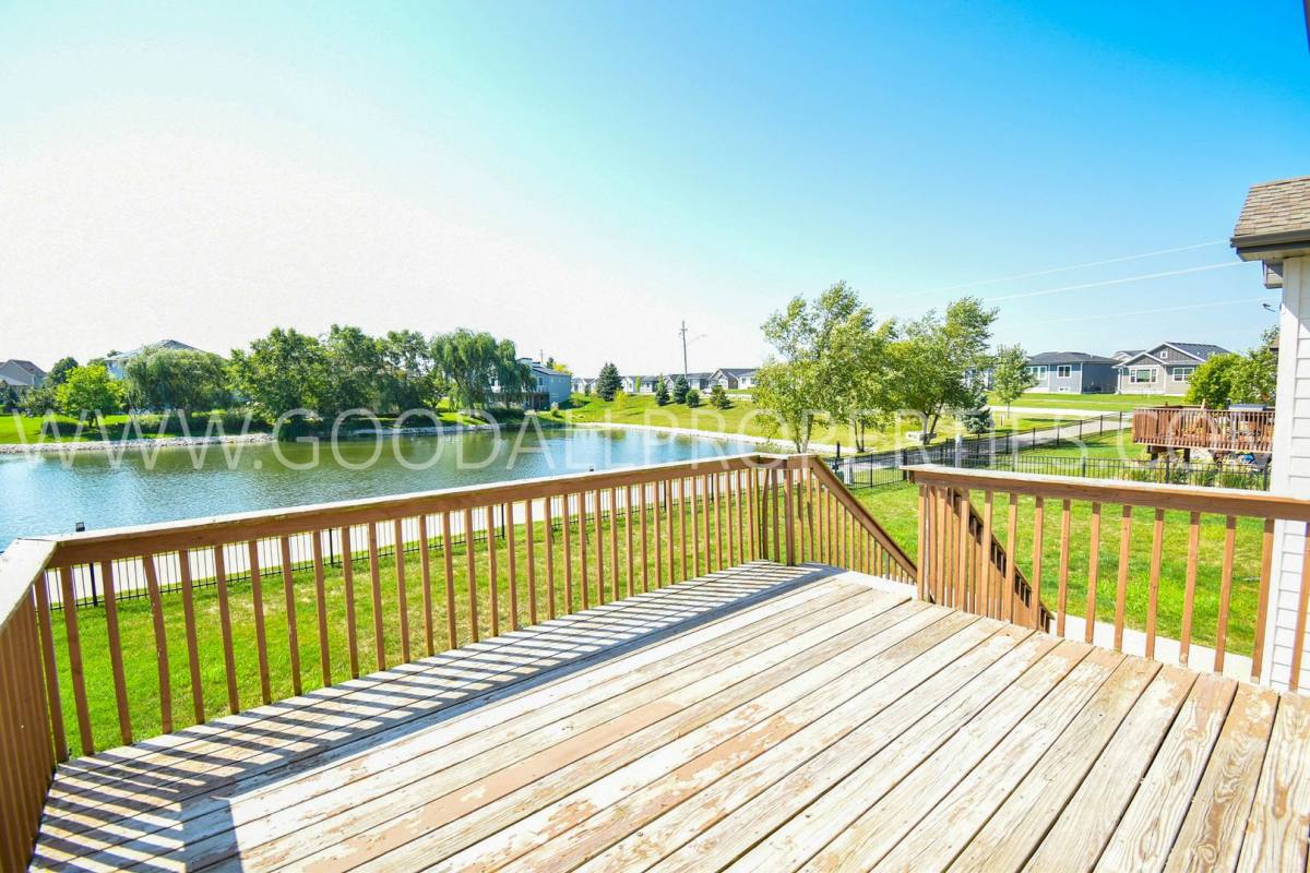 House for rent at 40 NE Gracewood Dr, Waukee, IA 50263
