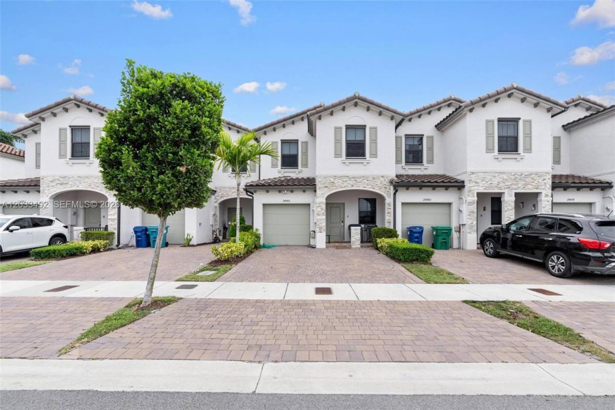 Townhouse for rent at 24486 SW 119th Place, Homestead, FL 33032
