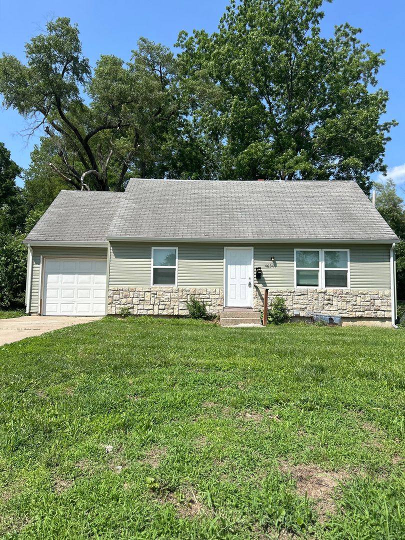 House for rent at 4630 E 43rd Terrace, Kansas City, MO 64130