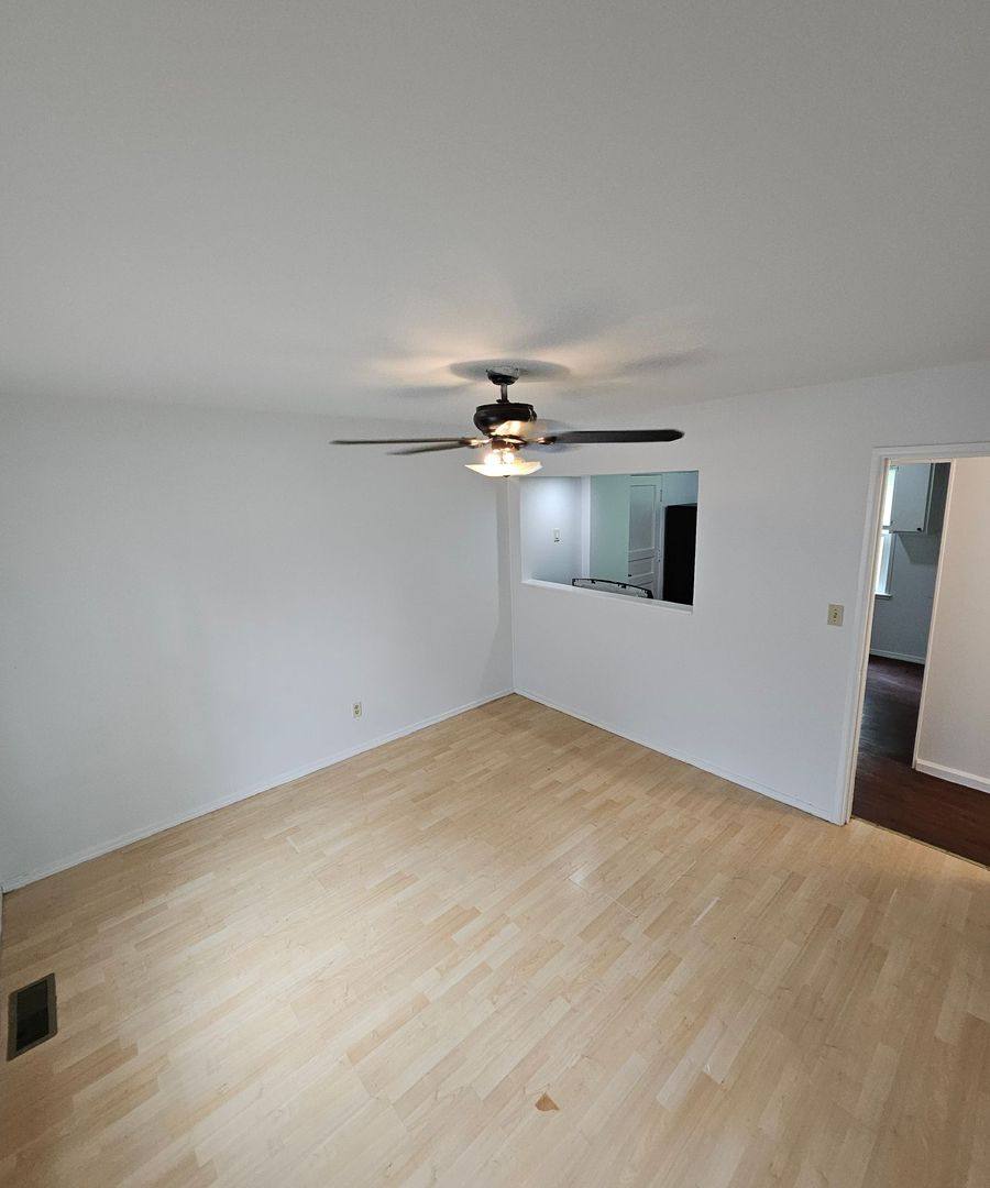 House for rent at 4630 E 43rd Terrace, Kansas City, MO 64130