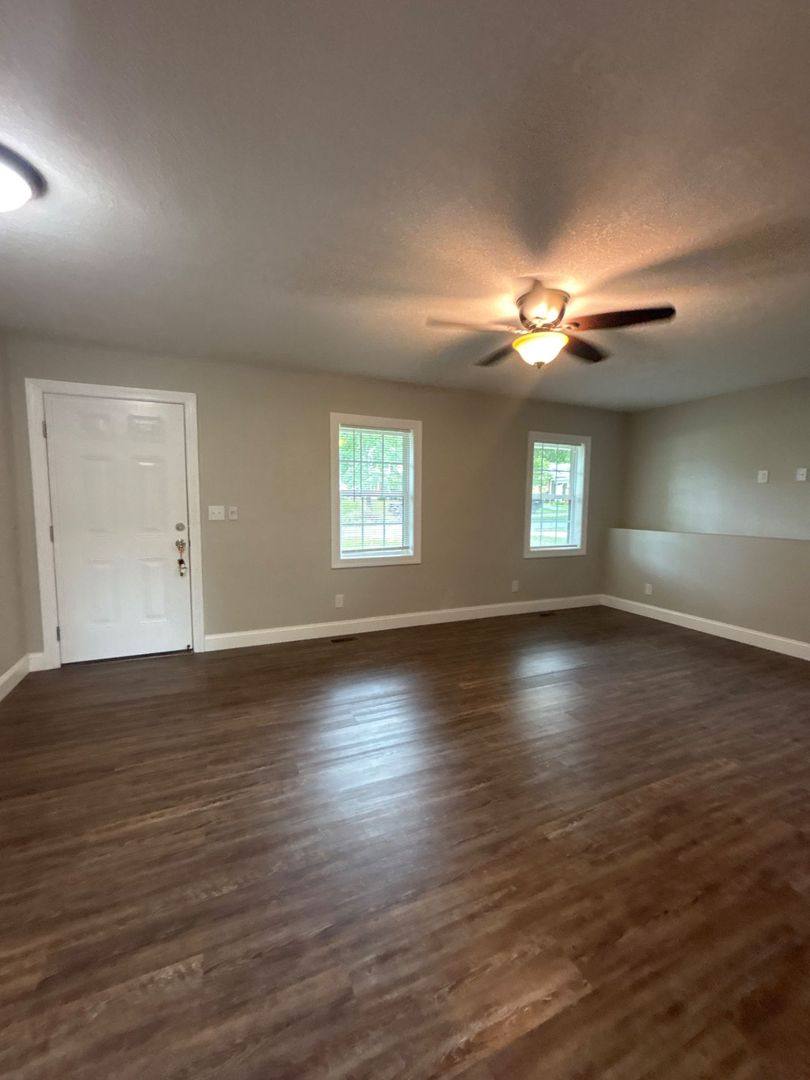 House for rent at 1112 E Holston Ave, Johnson City, TN 37601