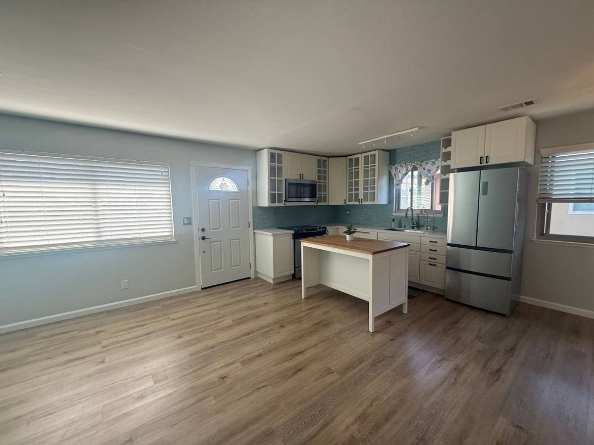 Apartment for rent at 1405 45th Ave #4, Capitola, CA 95010
