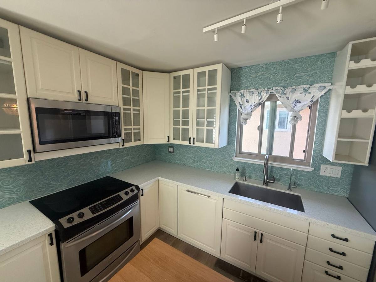 Apartment for rent at 1405 45th Ave #4, Capitola, CA 95010