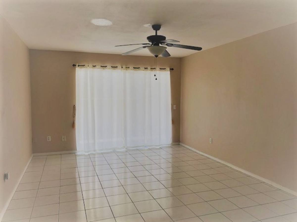 House for rent at 26200 Redlands Blvd, Redlands, CA 92373