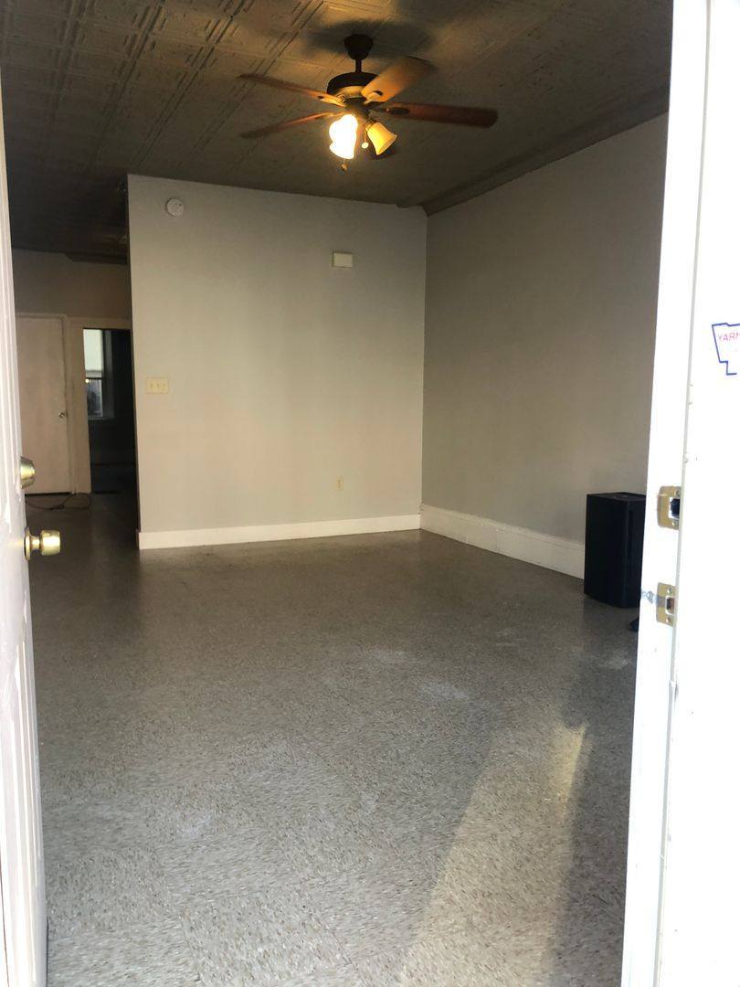 Apartment for rent at 344 S Queen St, Lancaster, PA 17603
