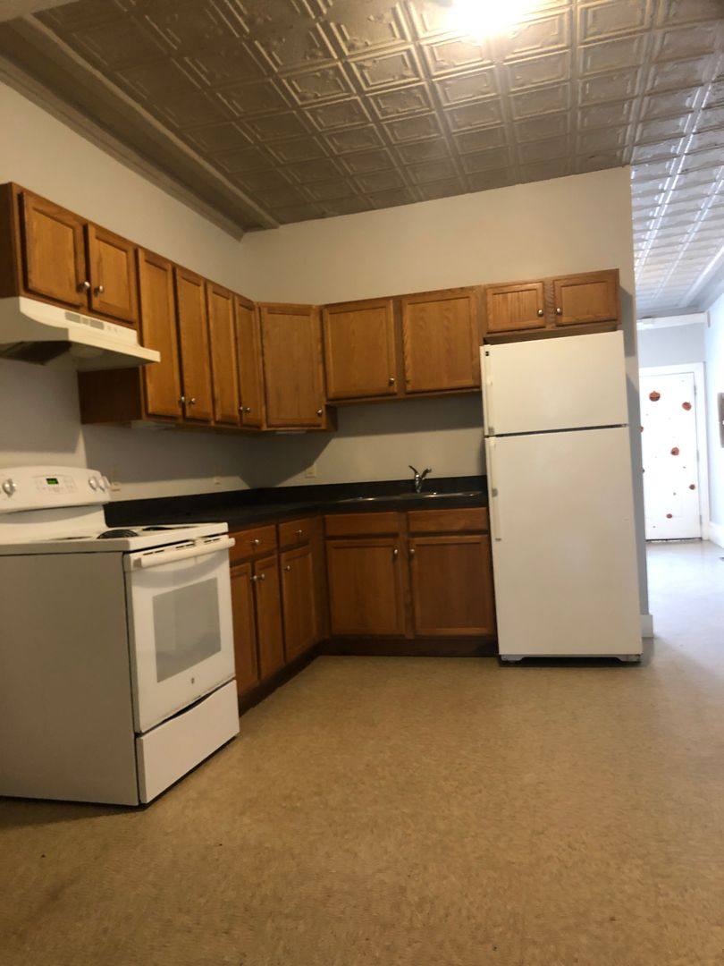 Apartment for rent at 344 S Queen St, Lancaster, PA 17603