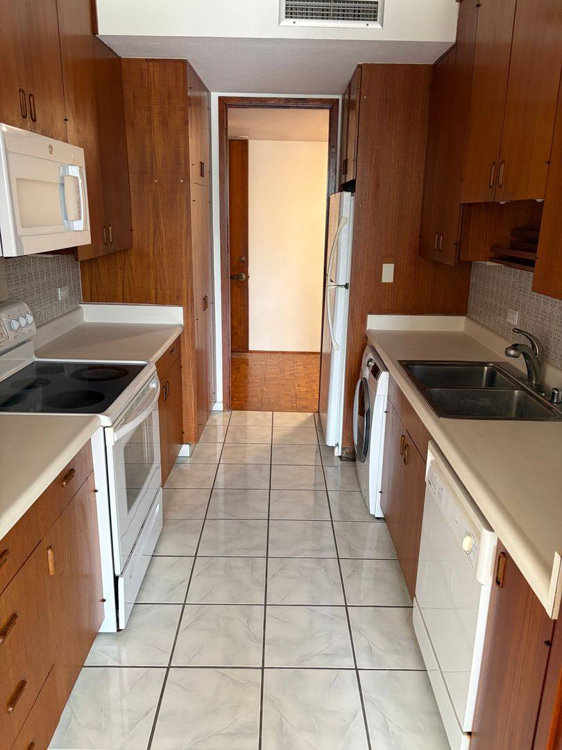 Condo for rent at 4340 Pahoa Avenue, 19D, Honolulu, HI 96816