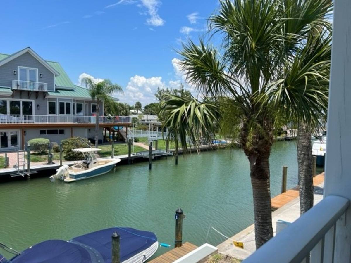 Condo for rent at 902 Gibbs Rd, Venice, FL 34285