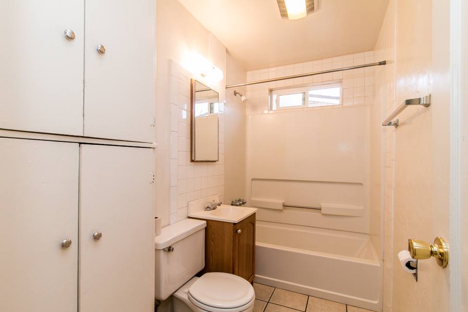 Apartment for rent at 121 W D St, Springfield, OR 97477