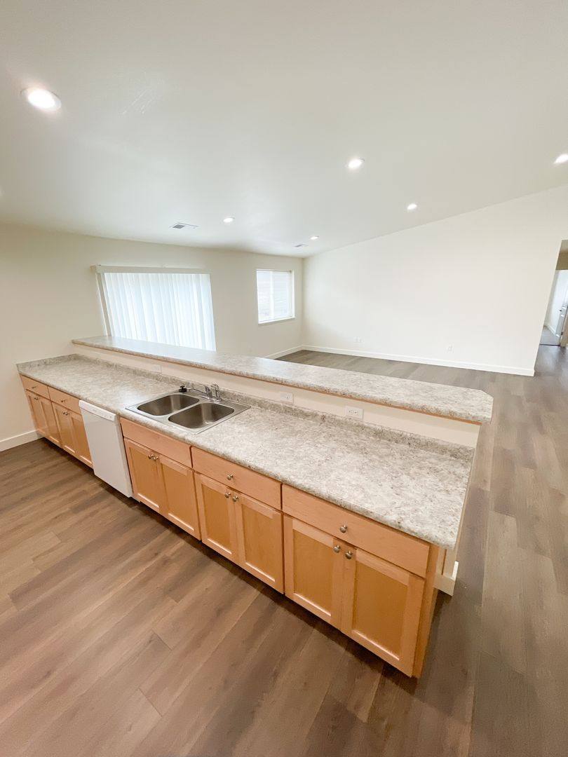 Apartment for rent at 4256-4254 Wyoming St, Klamath Falls, OR 97603