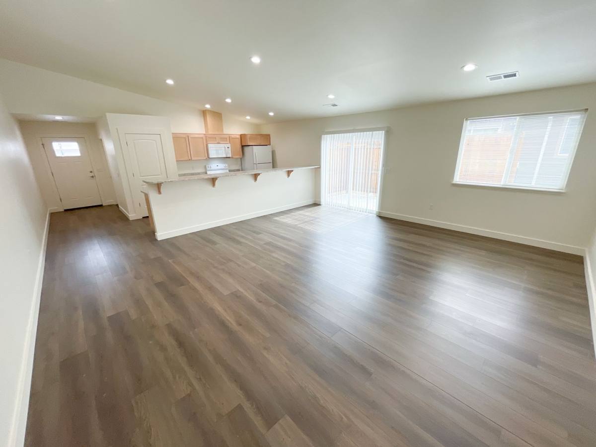 Apartment for rent at 4256-4254 Wyoming St, Klamath Falls, OR 97603