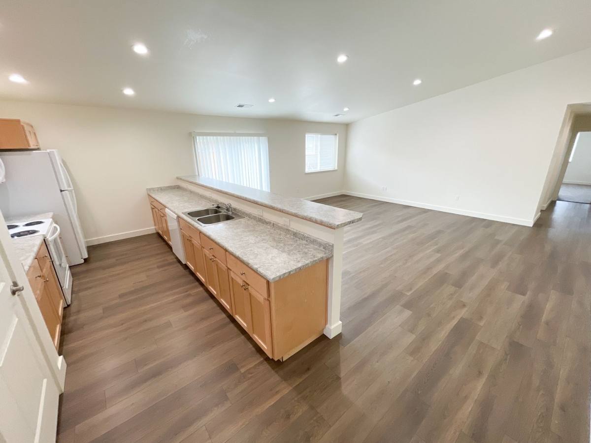 Apartment for rent at 4256-4254 Wyoming St, Klamath Falls, OR 97603
