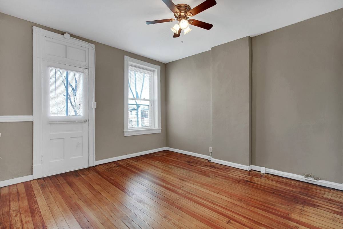 Apartment for rent at 4059A Hartford St, Saint Louis, MO 63116