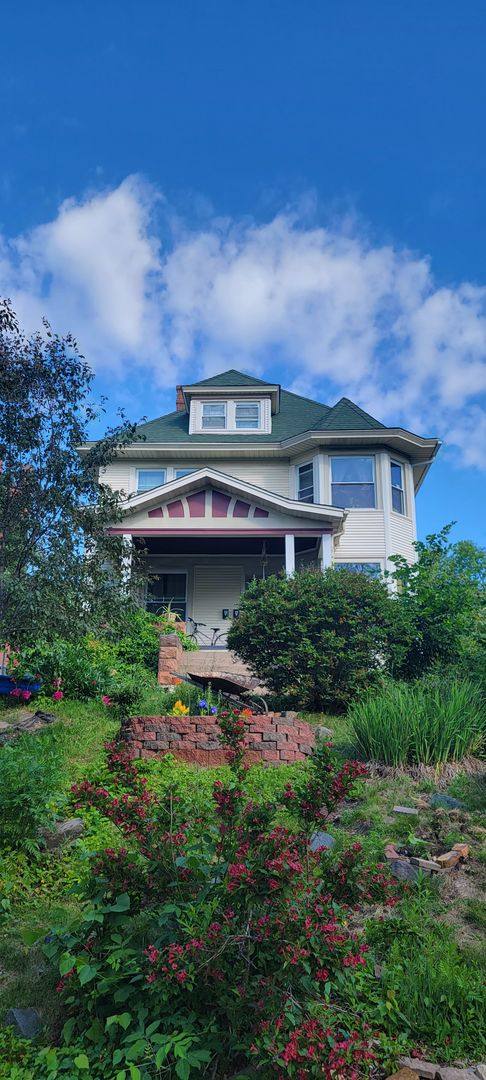 Apartment for rent at 1817 E 1st St, Duluth, MN 55812