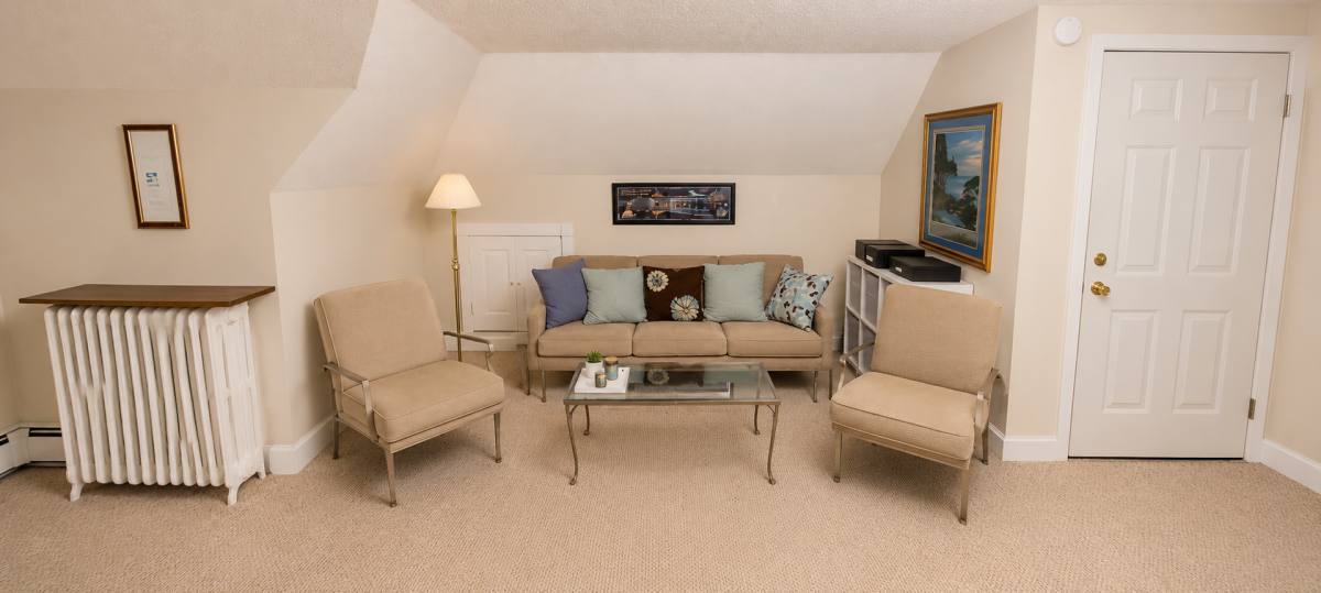 Apartment for rent at 1817 E 1st St, Duluth, MN 55812