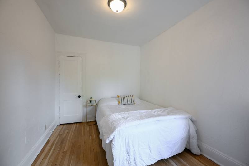 Apartment for rent at 14148 Superior Rd, Cleveland, OH 44118