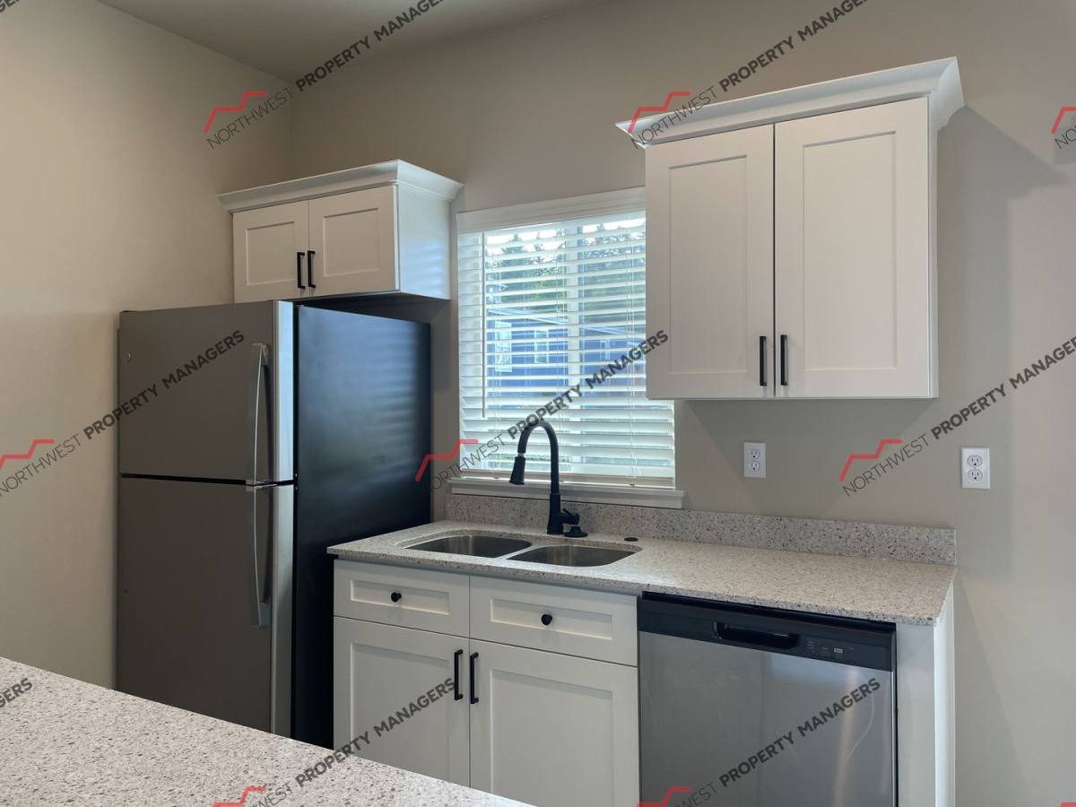 Apartment for rent at 120 Kennicott Rd, Chehalis, WA 98532