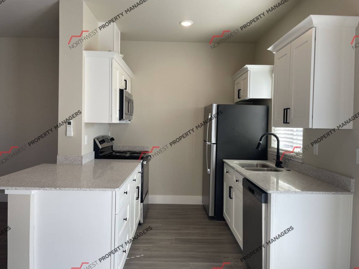 Apartment for rent at 120 Kennicott Rd, Chehalis, WA 98532