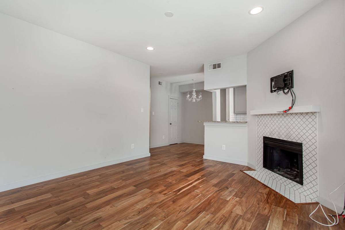 Condo for rent at 6210 Oram St, Dallas, TX 75214