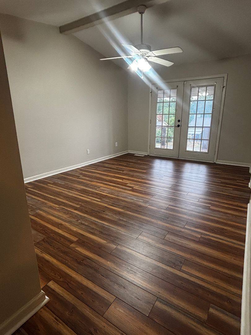 House for rent at 4324 Vista Dr, Guntersville, AL 35976