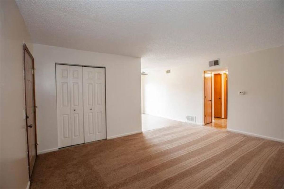 Apartment for rent at 701 Dondee Dr, Manhattan, KS 66502