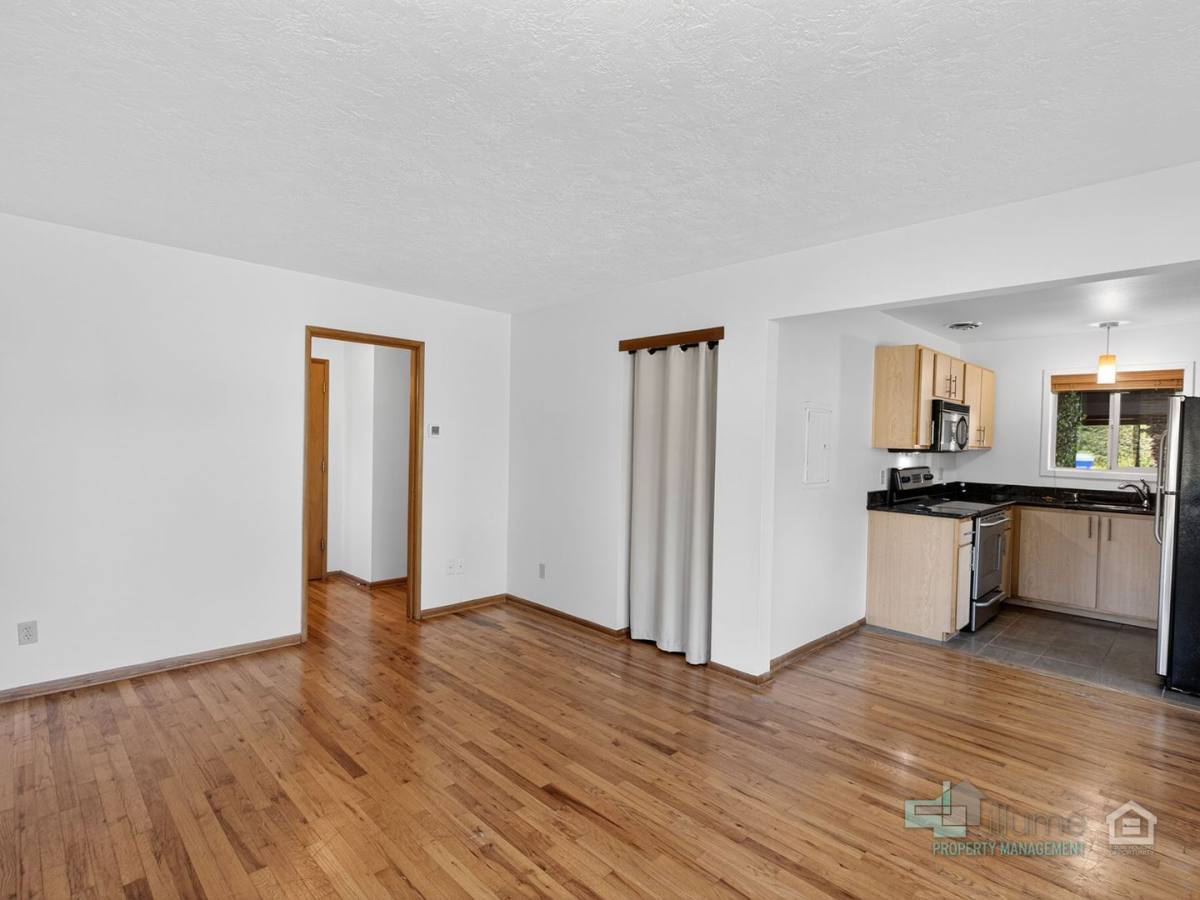 Condo for rent at 908 SW Gaines St #31, Portland, OR 97239