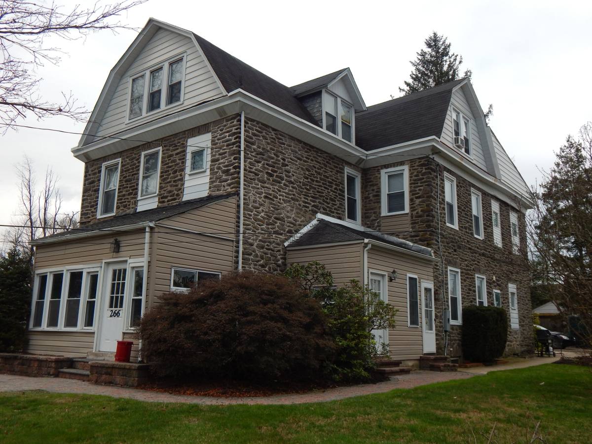 Apartment for rent at 266 Shelmire St #5, Jenkintown, PA 19046