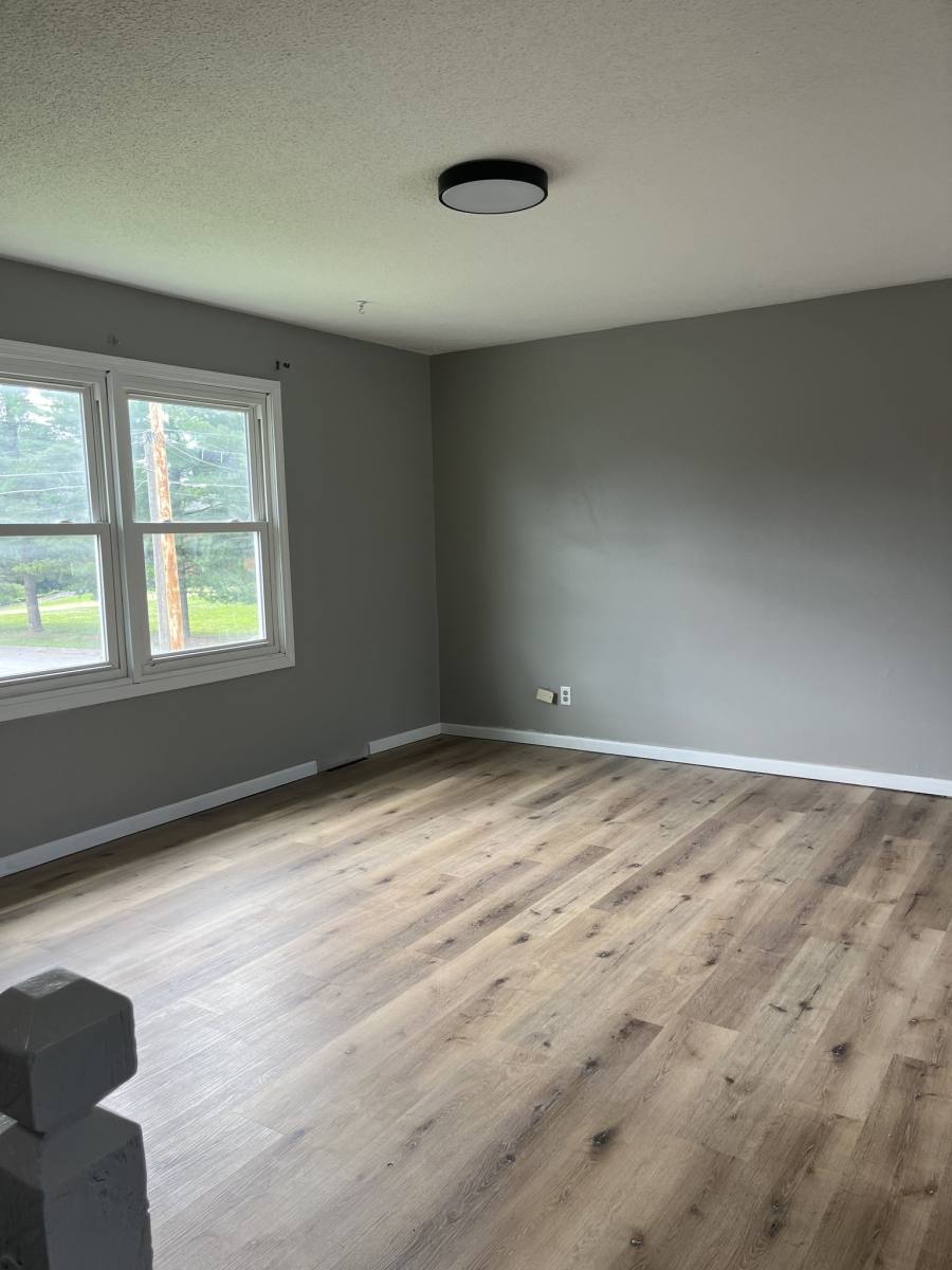 Townhouse for rent at 523 E Lacy St, Marshall, MO 65340