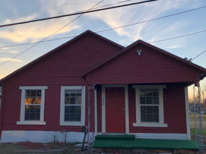 House for rent at 300 S Houston St, Wolfe City, TX 75496