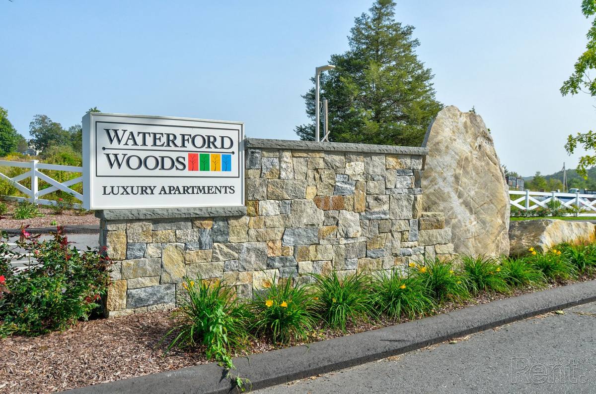 Apartment for rent at 394 Willetts Ave, Waterford, CT 06385