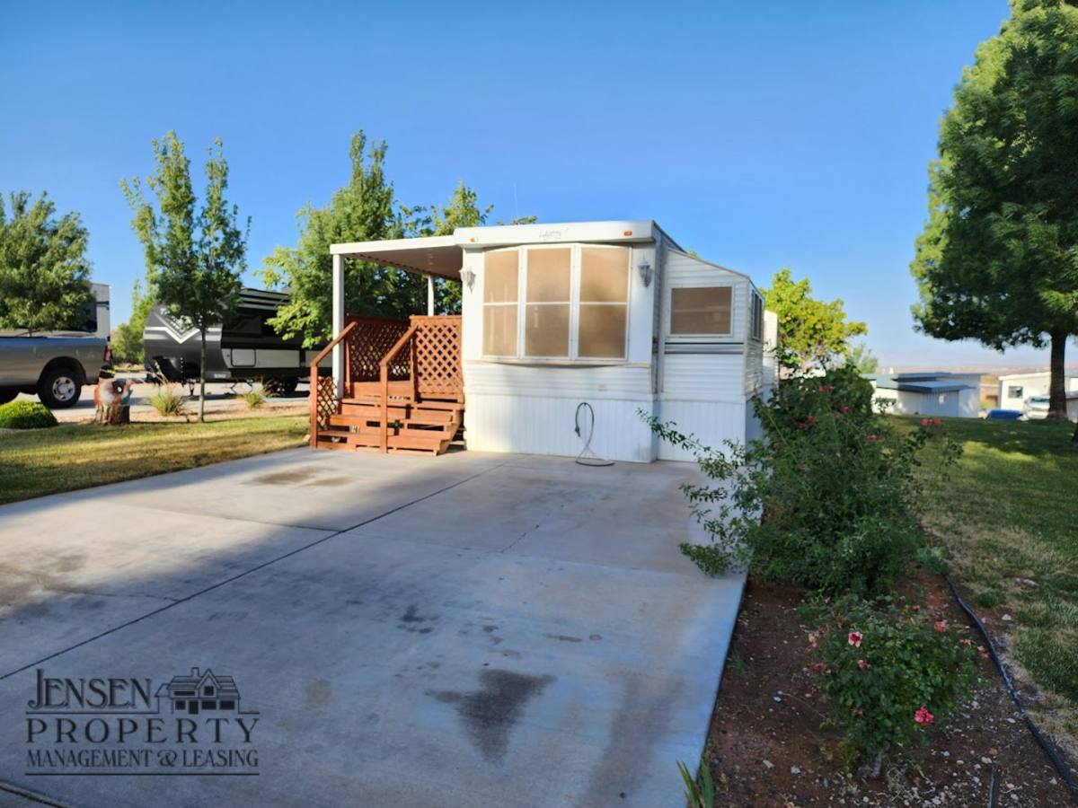 House for rent at 100 Lava Rd, Hurricane, UT 84737
