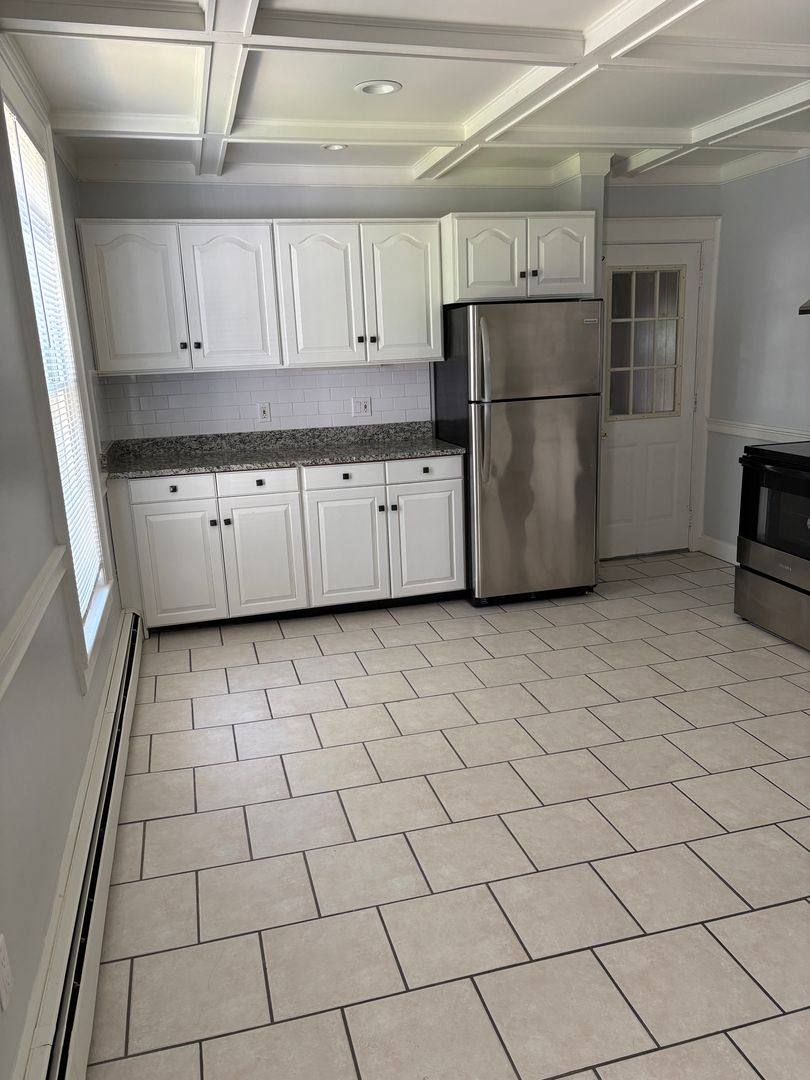 Apartment for rent at 56 Ward St, North Brookfield, MA 01535