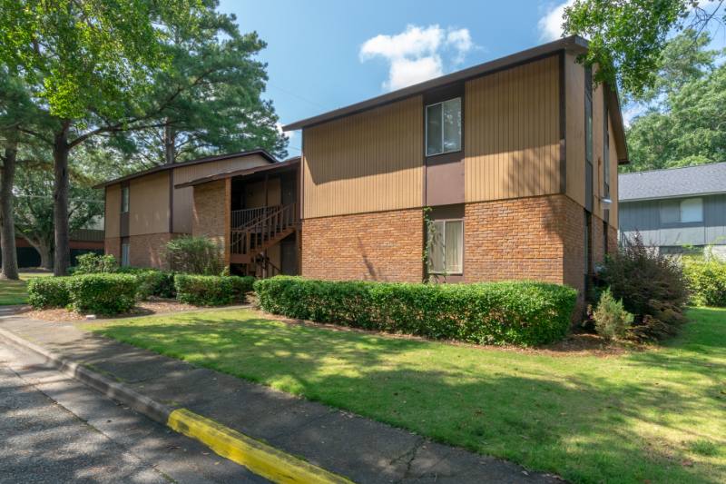 Apartment for rent at 1824-2020 Sheffield Dr, Columbus, GA 31907