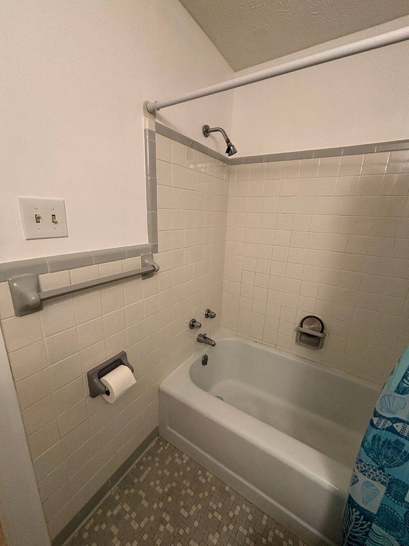 Apartment for rent at 5505 Sun Harbor Rd, Panama City, FL 32401