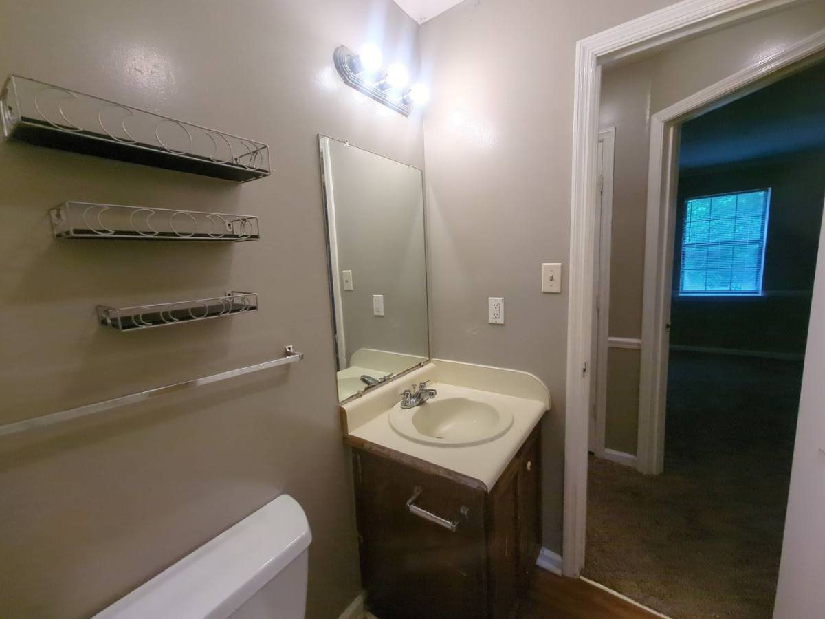 Apartment for rent at 2819 Wimberly Dr, Decatur, AL 35603