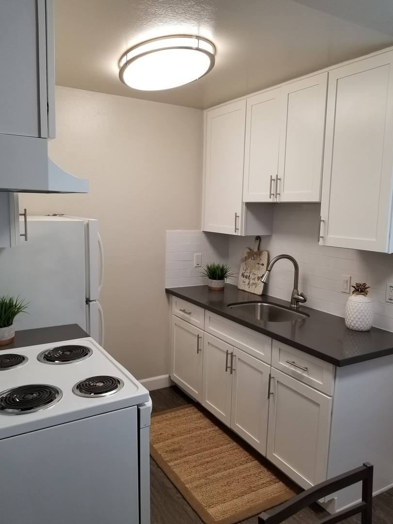 Apartment for rent at 2412 Q St, Sacramento, CA 95816