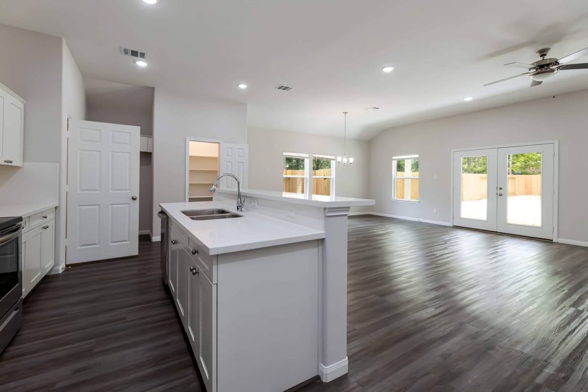 House for rent at 65 County Rd, Cleveland, TX 77327