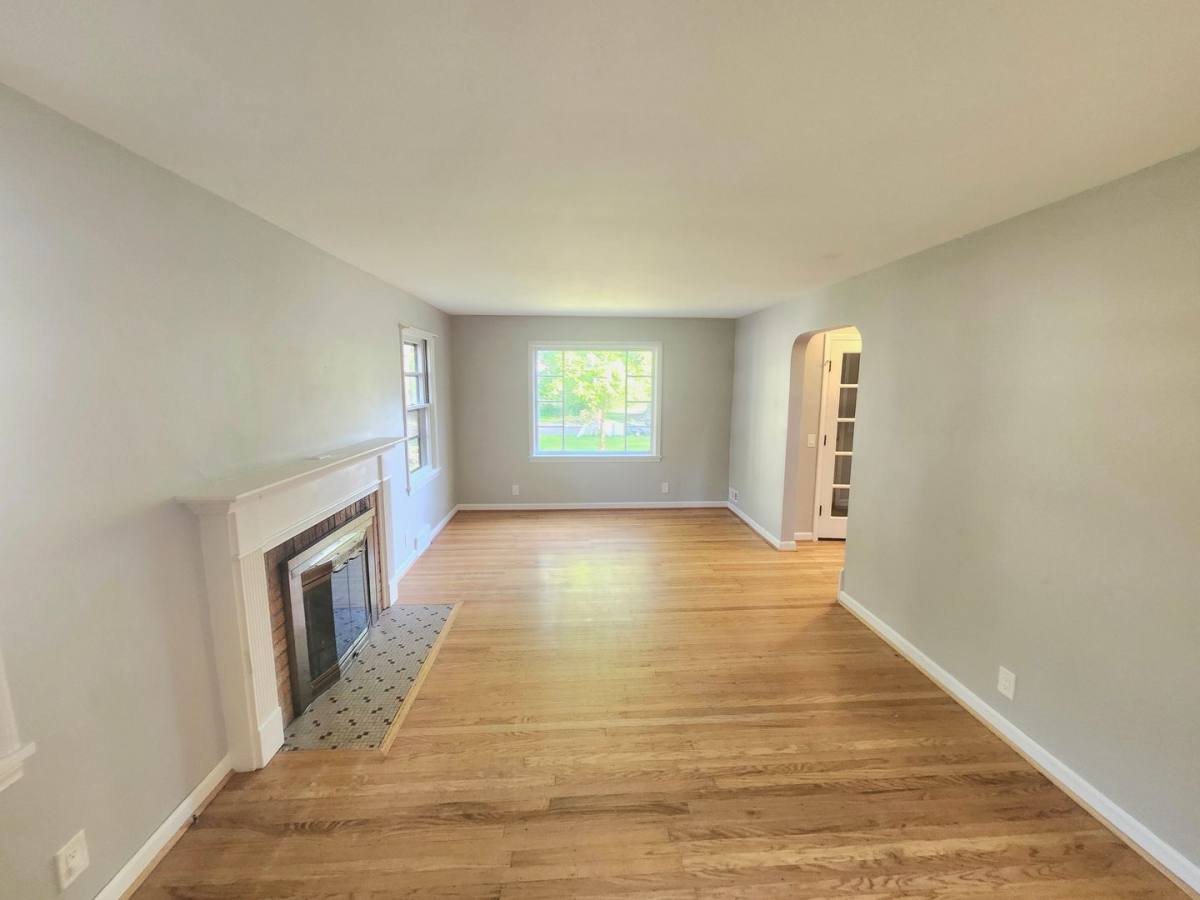 House for rent at 21 Glenmont Dr, Rochester, NY 14617