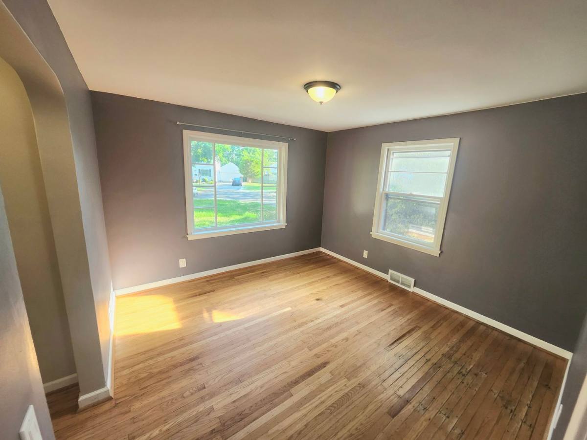 House for rent at 21 Glenmont Dr, Rochester, NY 14617