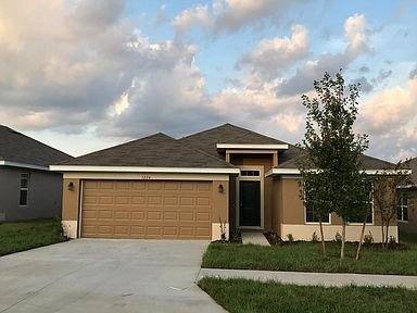 House for rent at 1224 Kellogg Dr, Tavares, FL 32778