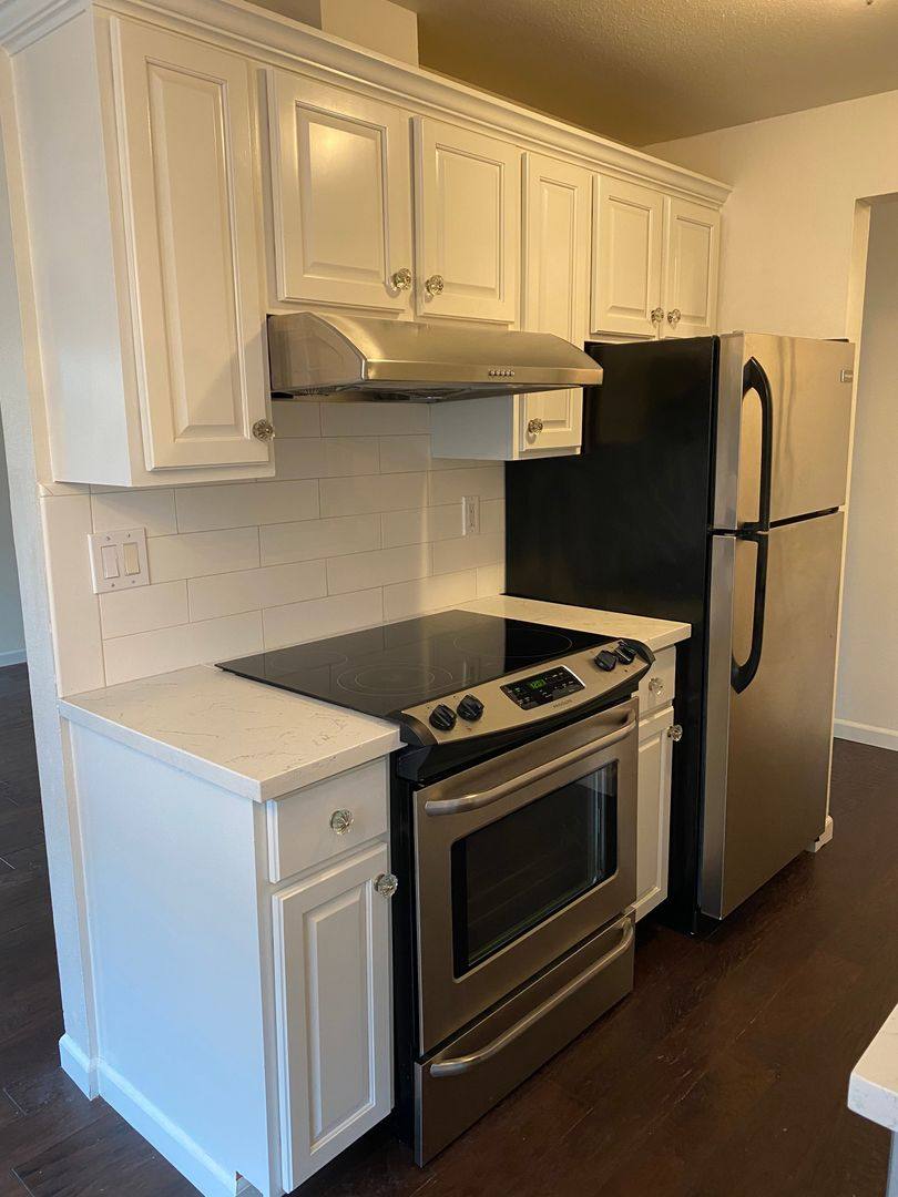 Apartment for rent at 615 NW 85th St, Seattle, WA 98117