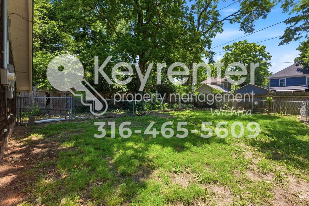 House for rent at 338 1 2 N Holyoke Place, Wichita, KS 67208