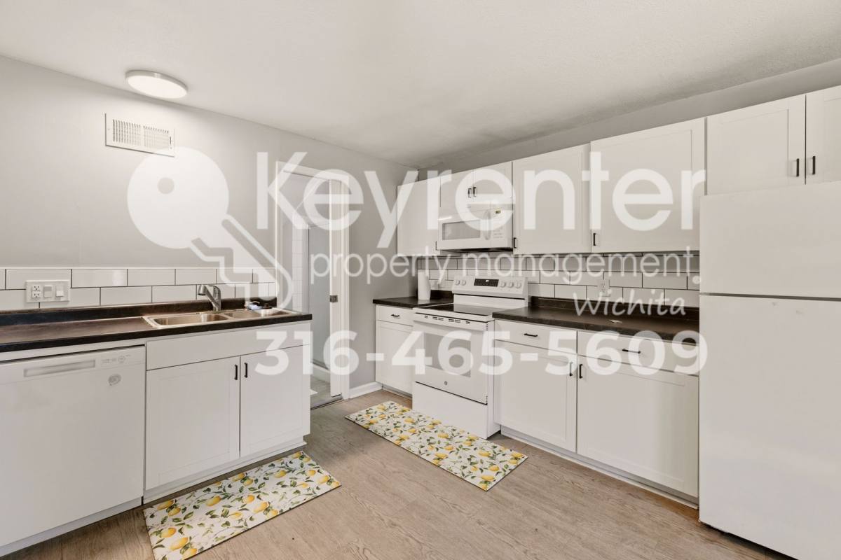 House for rent at 338 1 2 N Holyoke Place, Wichita, KS 67208