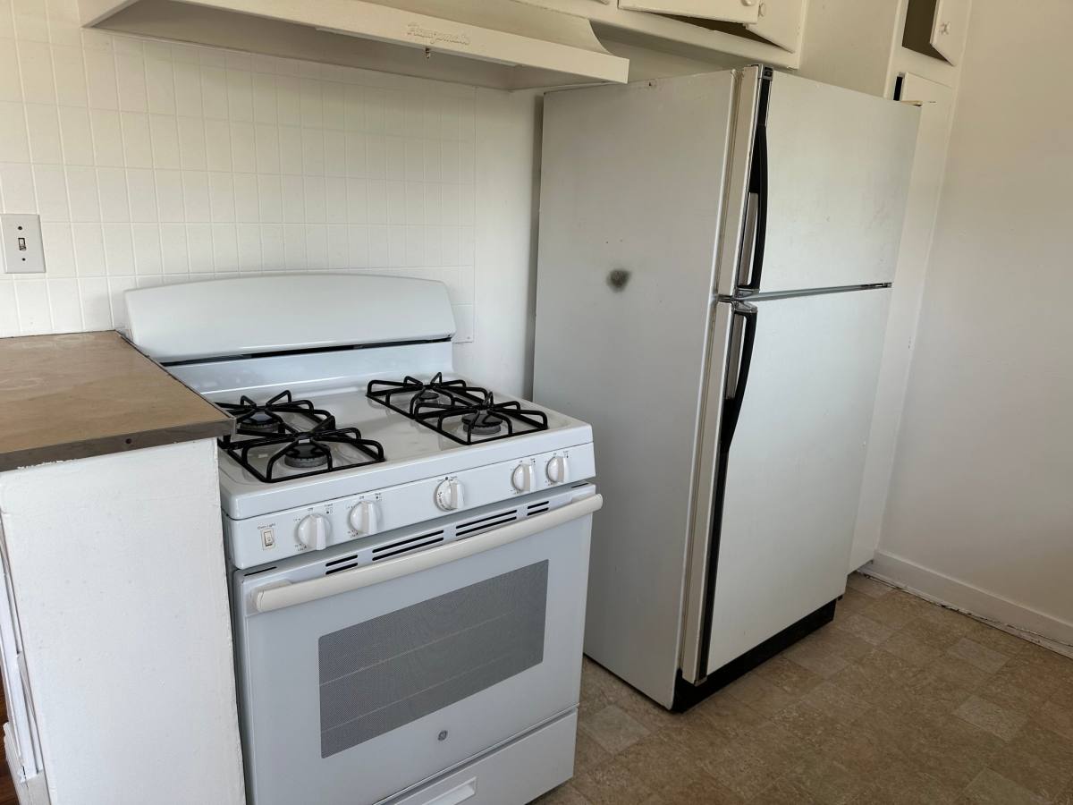 Apartment for rent at 920 N Spaulding Ave, Los Angeles, CA 90046