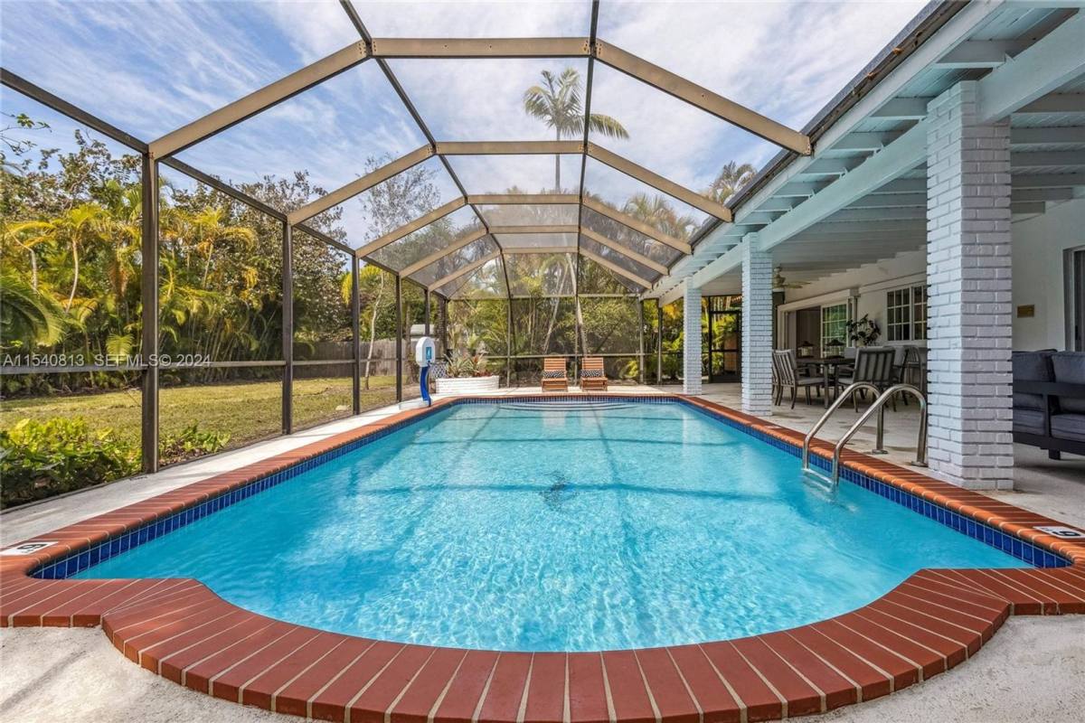 House for rent at 10130 SW 70th Ave, Miami, FL 33156