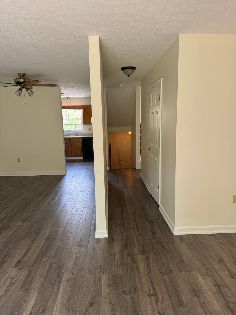 Townhouse for rent at 159 F Londonderry Dr, New Brighton, PA 15066