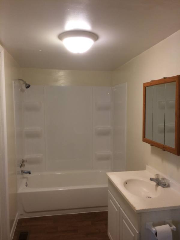 House for rent at 215 NE Paramore St, Topeka, KS 66608