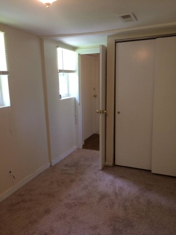 House for rent at 215 NE Paramore St, Topeka, KS 66608
