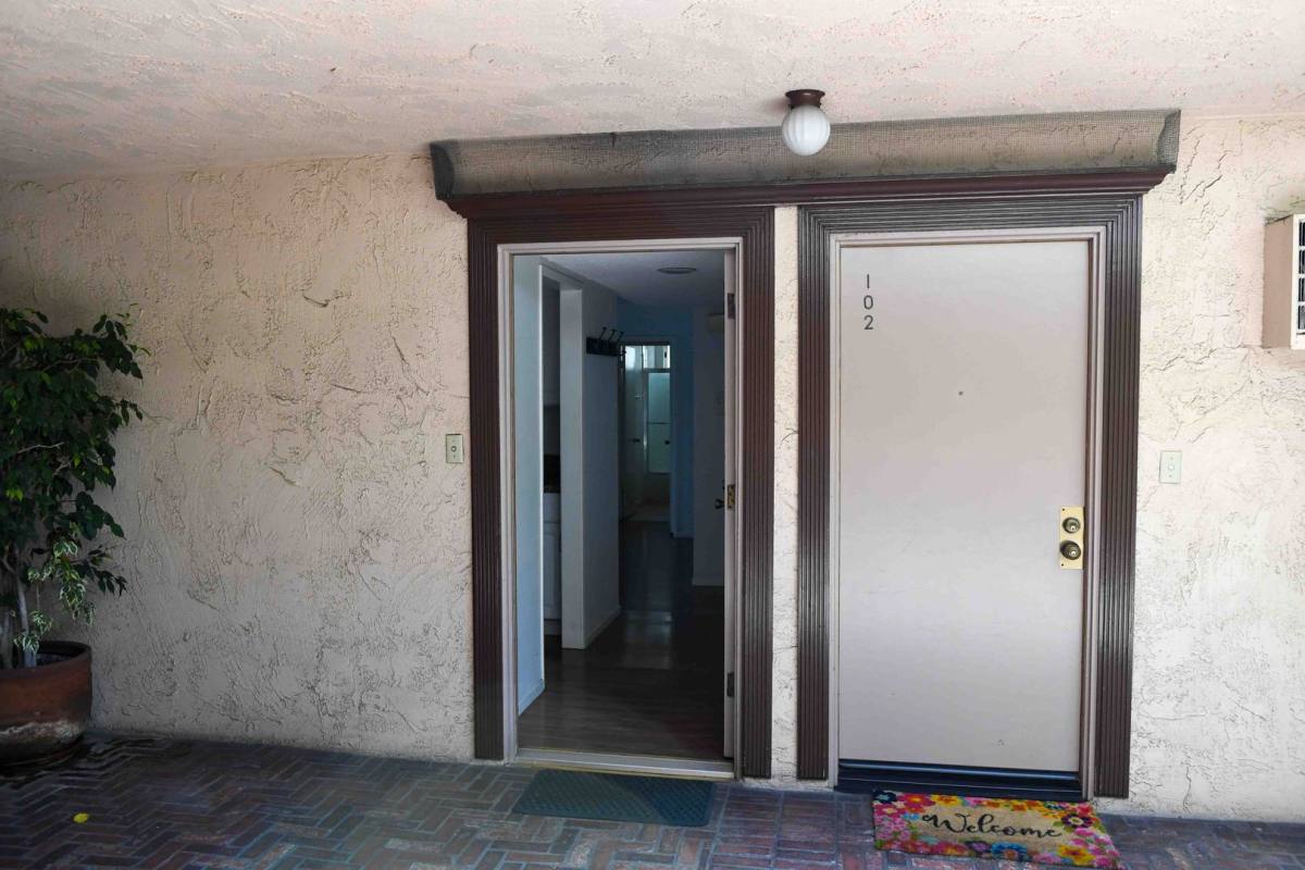 Condo for rent at 1865 Greenfield Ave, Los Angeles, CA 90025