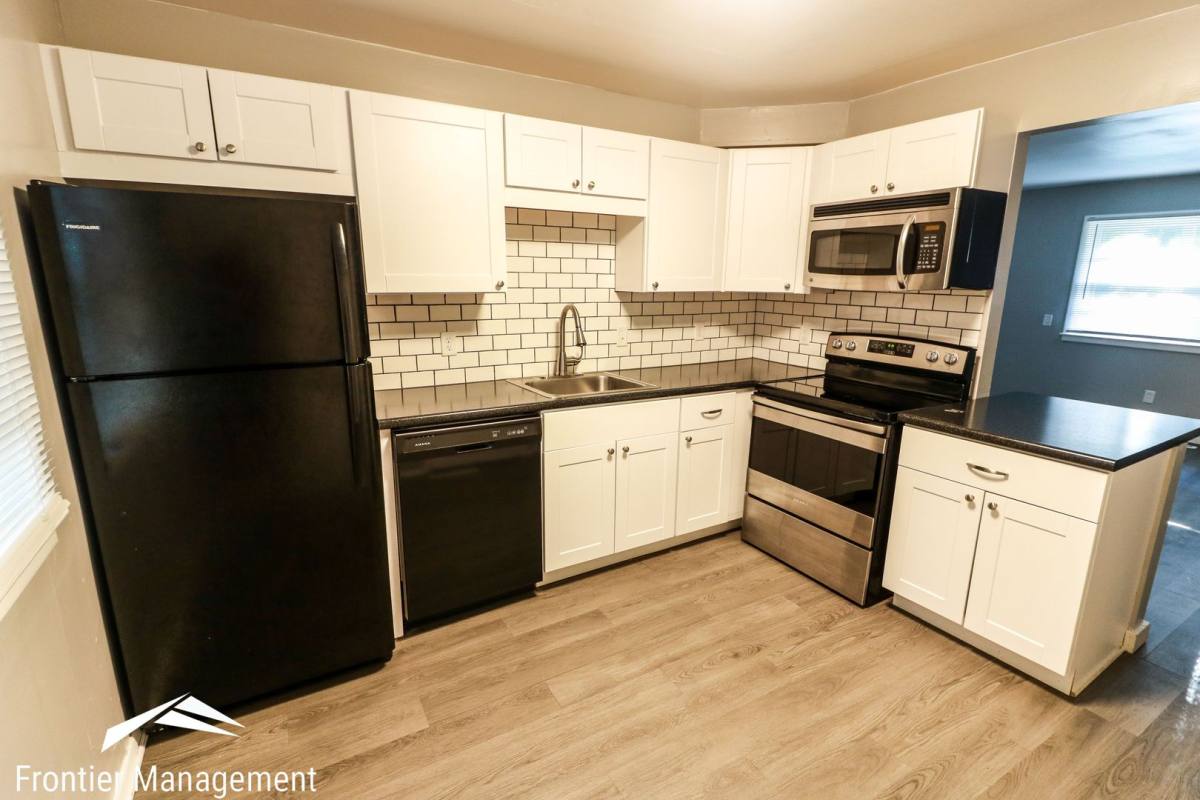 Apartment for rent at 919 N 11th St, Manhattan, KS 66502